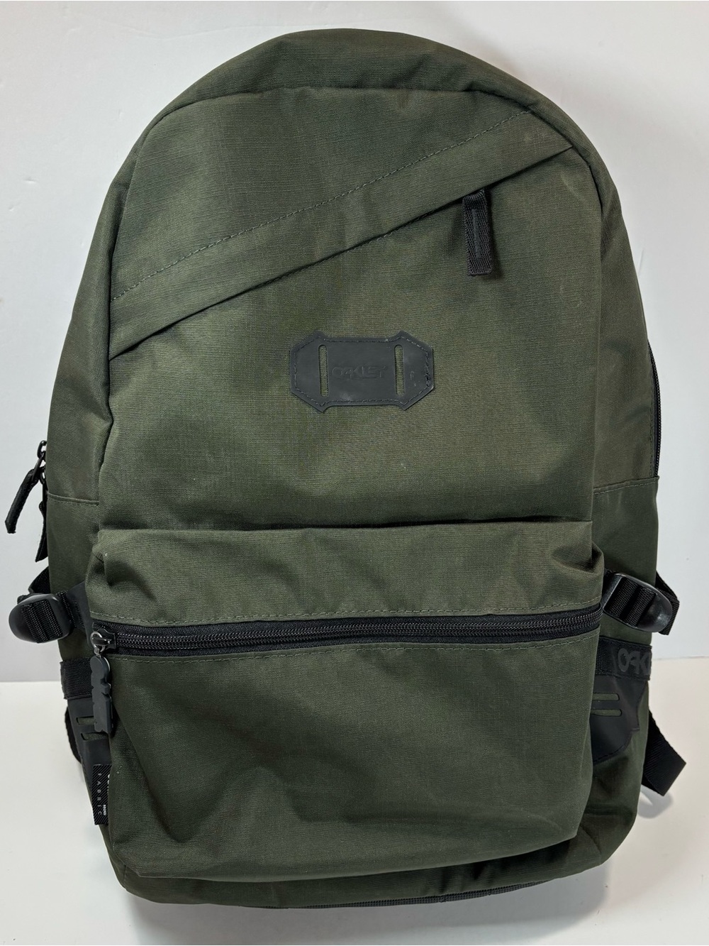 Oakley Street Backpack 2.0 Olive Army Green Tactical Laptop Bag EUC Cordura